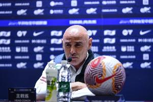 记者：海港需引进外援前腰，维塔尔今年还要承担奥斯卡部分工作