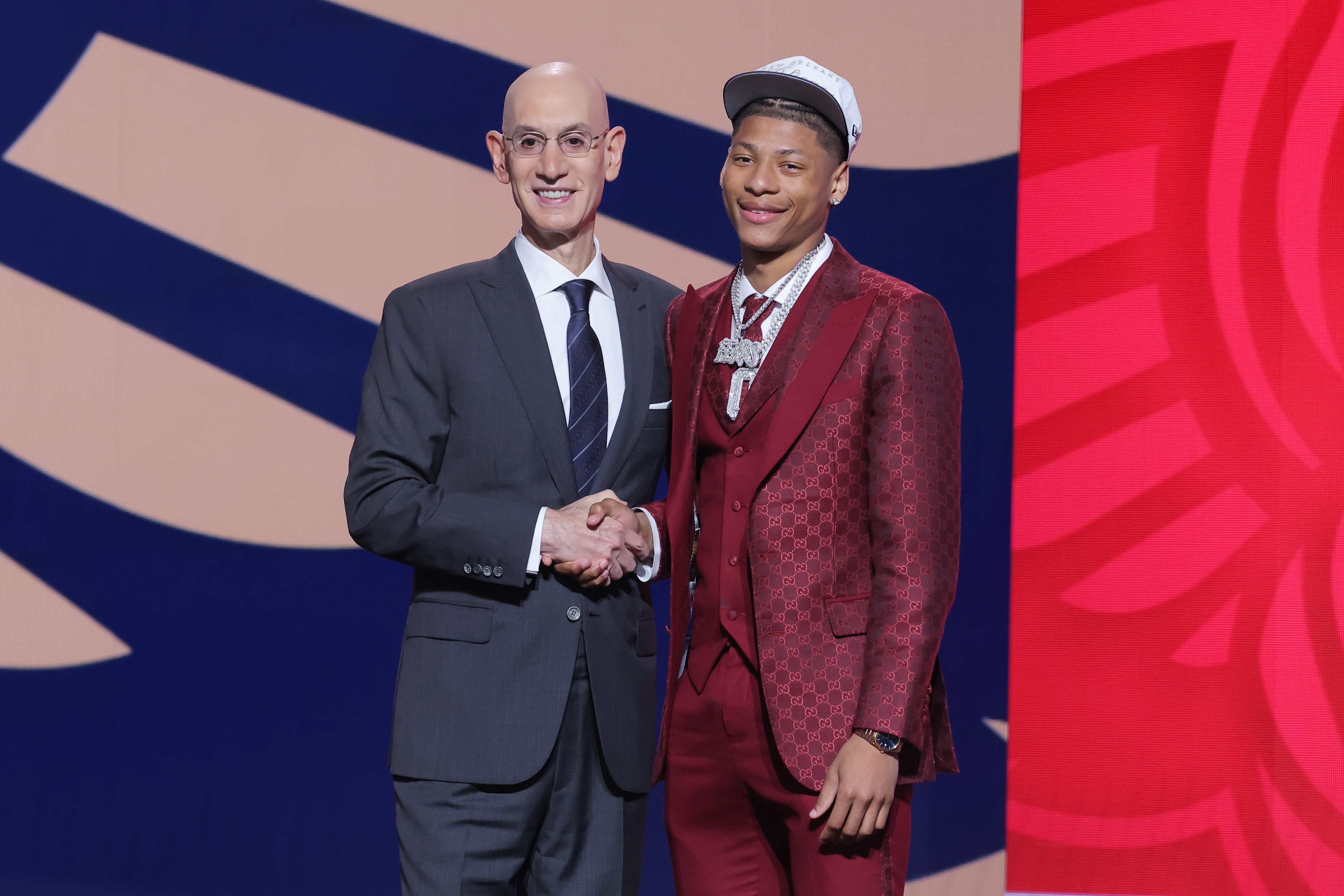 jiuyou-🤔没篮没串联的后卫？7号秀费尔斯21中5拿到15分2篮板 0助攻