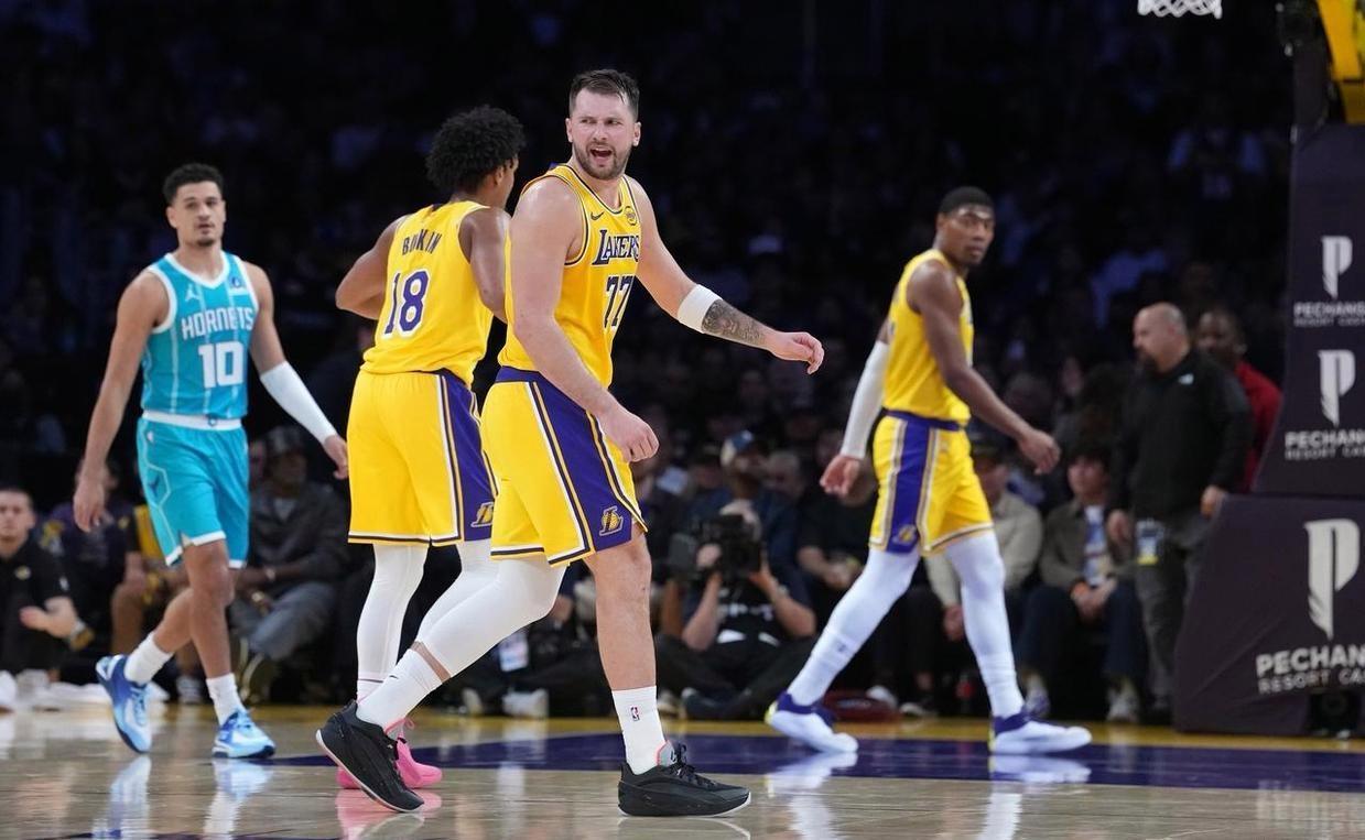 九游官方站点-爆冷！湖人惨败东部鱼腩！詹姆斯创历史第一，东契奇空砍39分4助